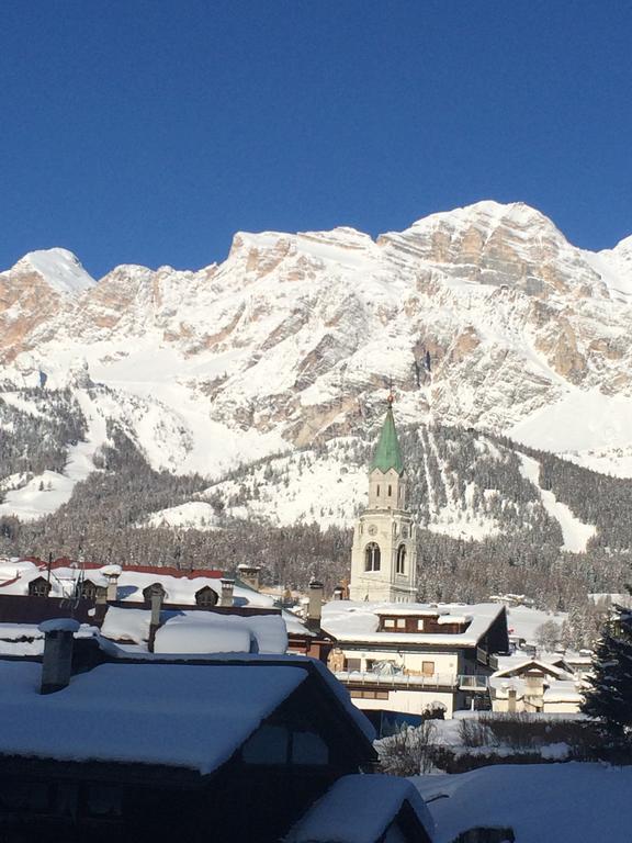 Meuble Villa Neve Cortina d'Ampezzo Luaran gambar