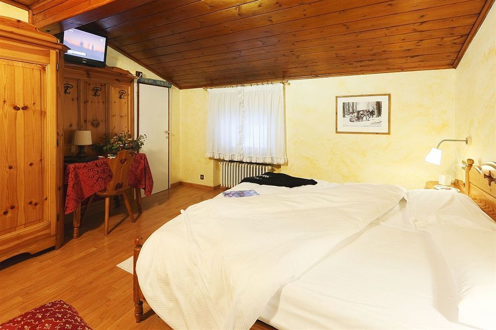 Meuble Villa Neve Cortina d'Ampezzo Luaran gambar
