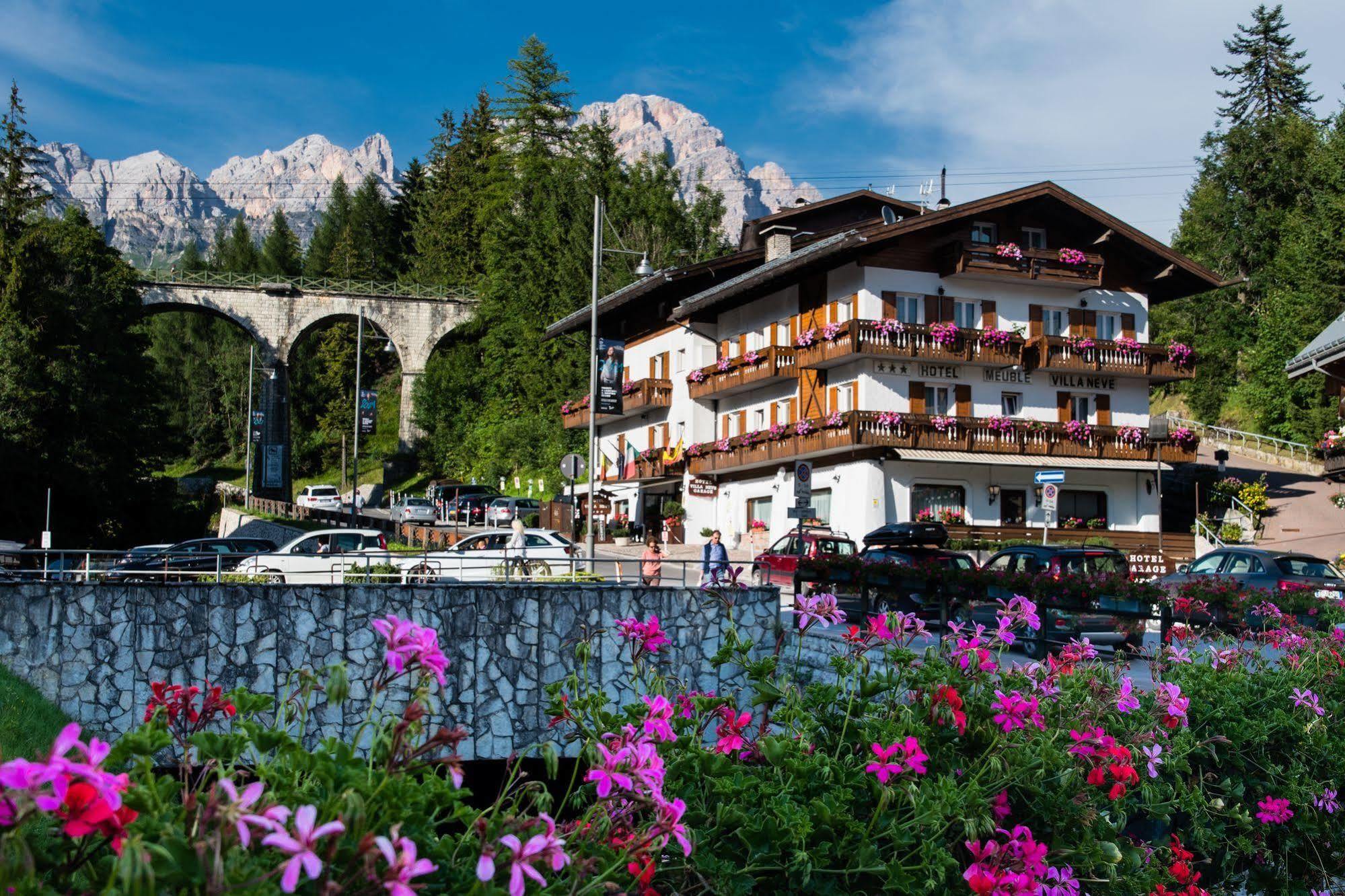 Meuble Villa Neve Cortina d'Ampezzo Luaran gambar