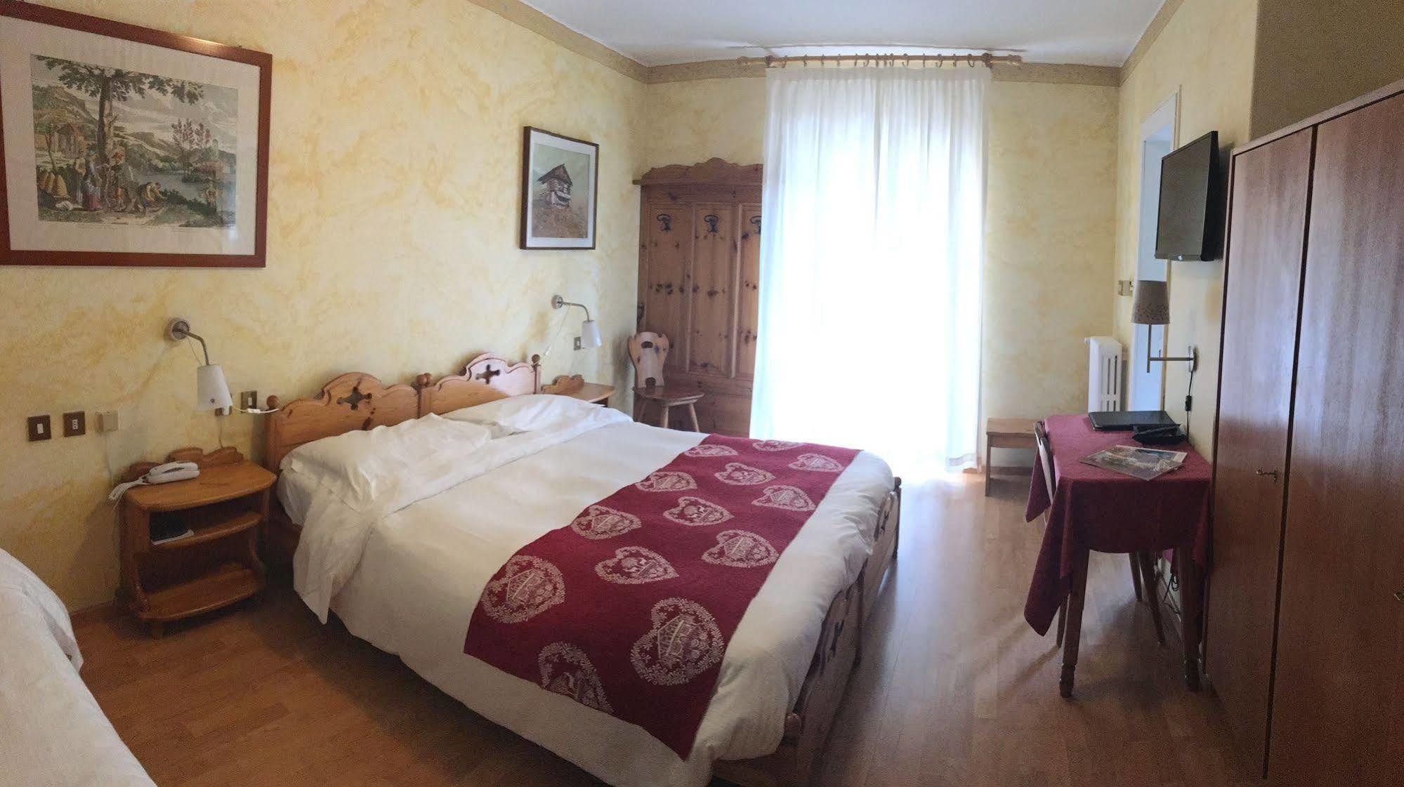Meuble Villa Neve Cortina d'Ampezzo Luaran gambar