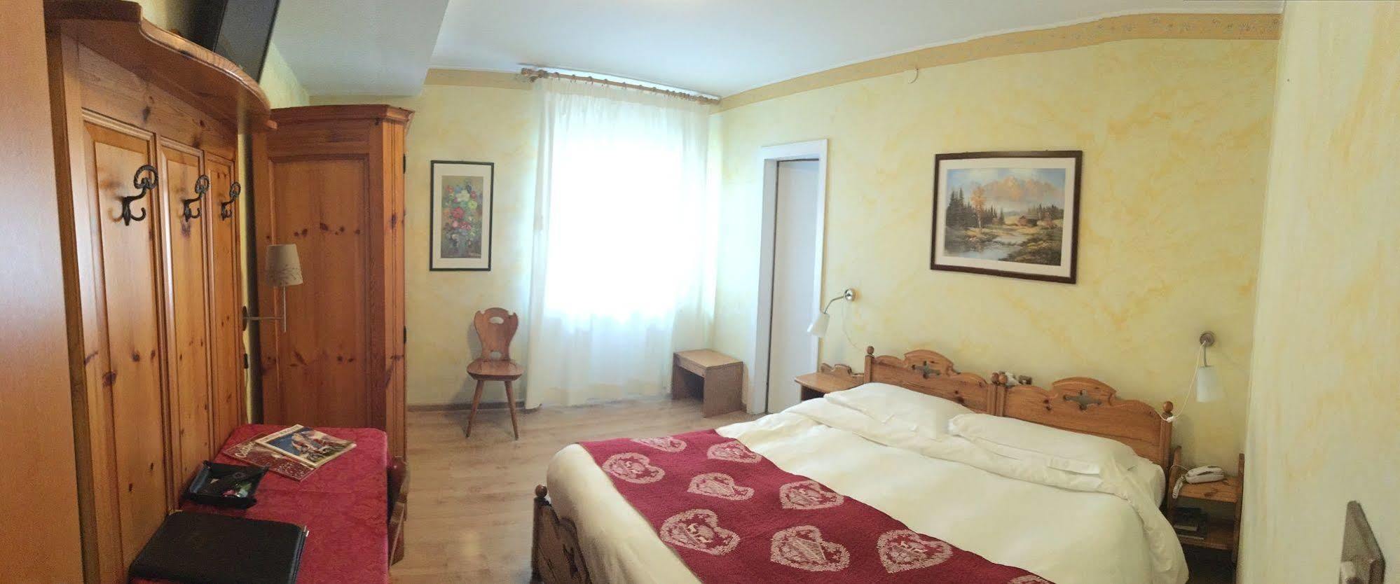 Meuble Villa Neve Cortina d'Ampezzo Luaran gambar