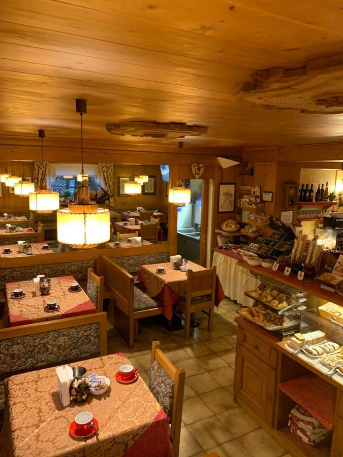 Meuble Villa Neve Cortina d'Ampezzo Luaran gambar